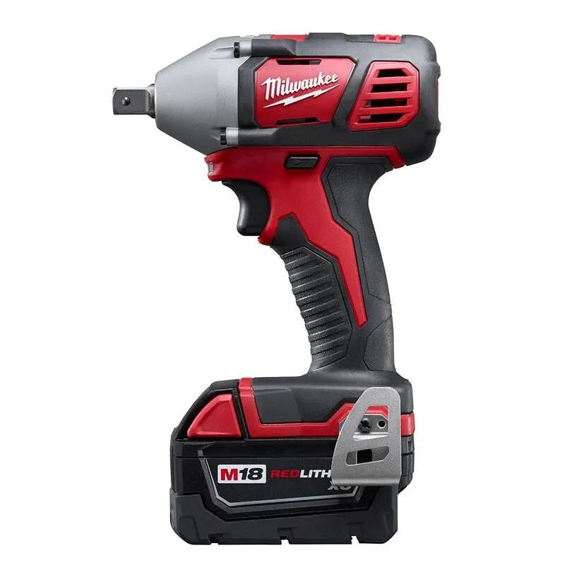 Milwaukee 3. 0Ah Pin Detent Kit, 18V, 1/2 po, sans fil de conception, 3. 0Ah Batteries, chargeur et cas dur, M18, 2 in, 3.0Ah